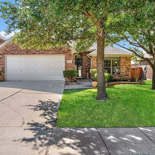 2744 Cascade Cove Dr