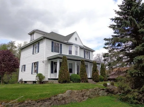 357 Broadway St, Rockwood, PA 15557