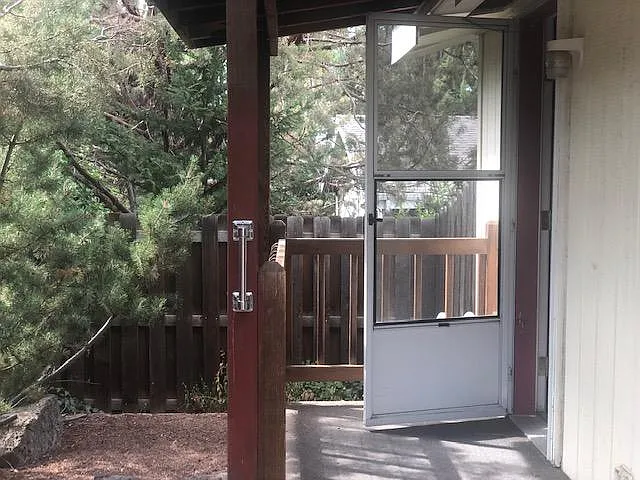 2515 NE Lavender Way — Photo 17