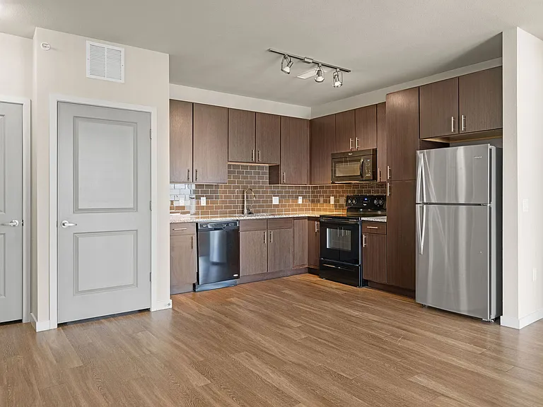 HiLine at Littleton Commons apartments community photo