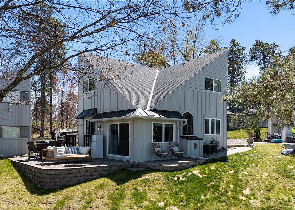 1st image of 4558 Villa View Dr