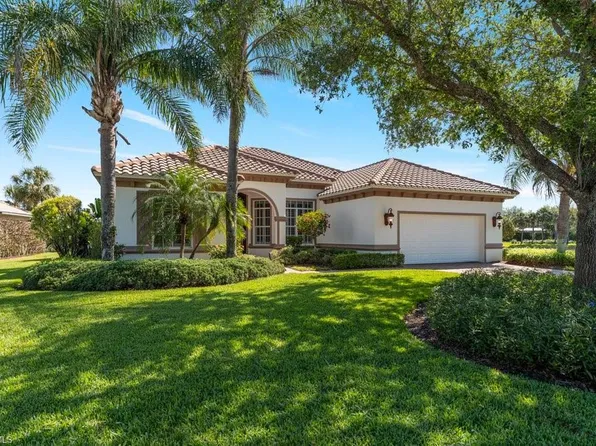 10326 Wishing Stone CT, BONITA SPRINGS, FL 34135