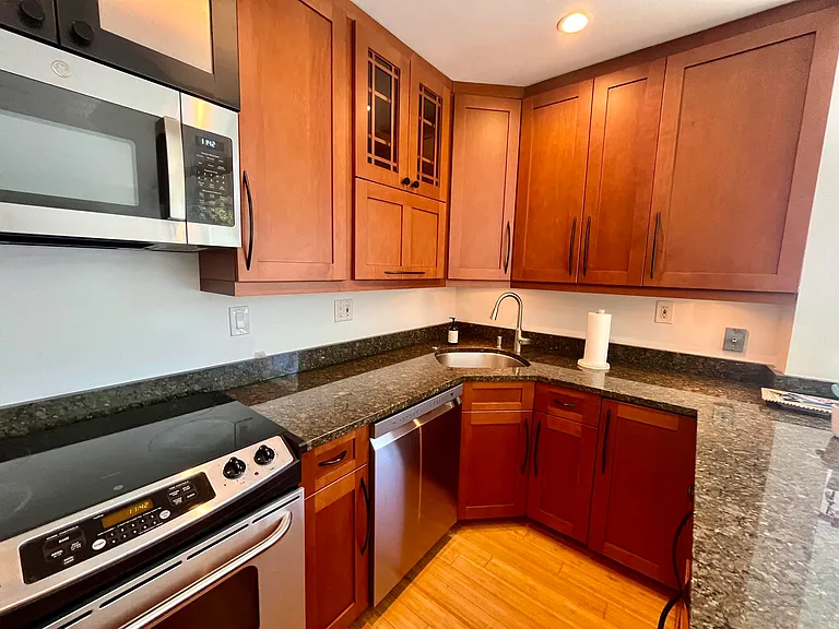 115 Dolphin Rd — Photo 27