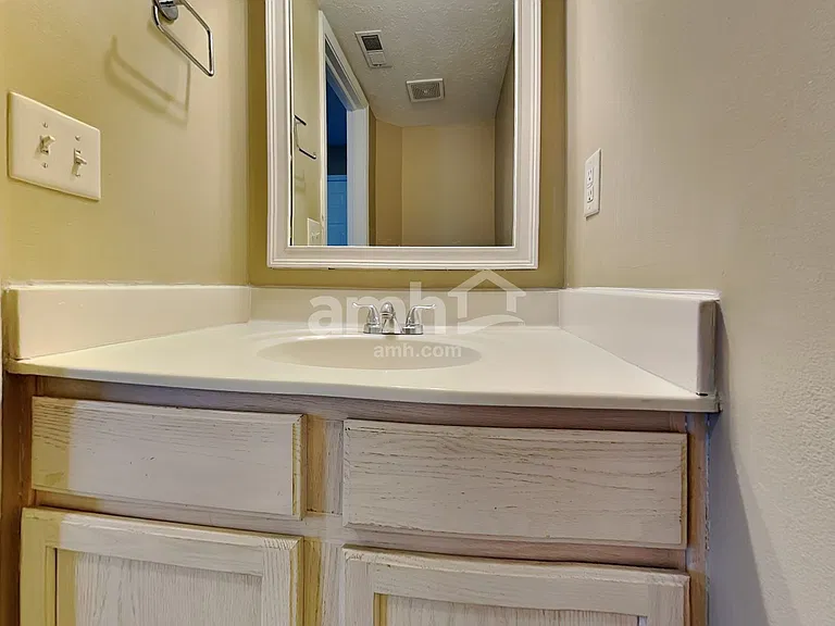 14036 Wheeling Ct — Photo 9