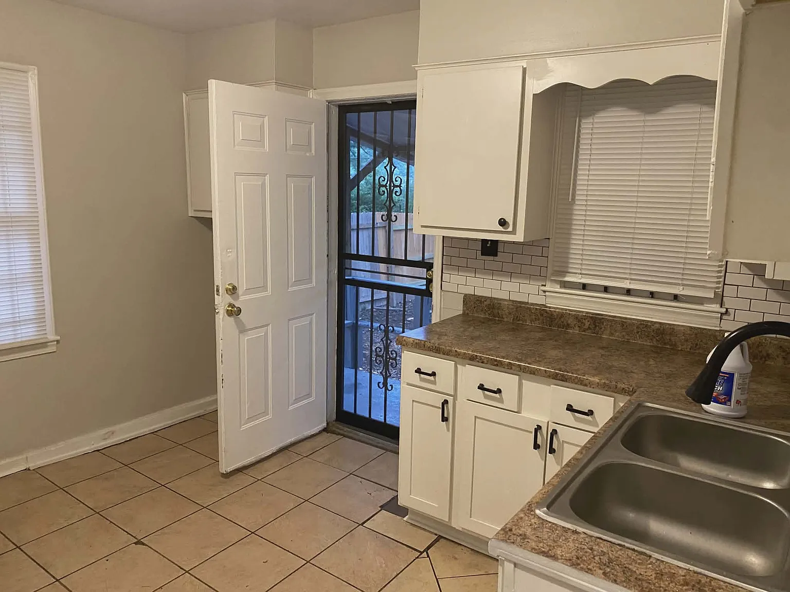 3451 Sharpe Avenue — Photo 4