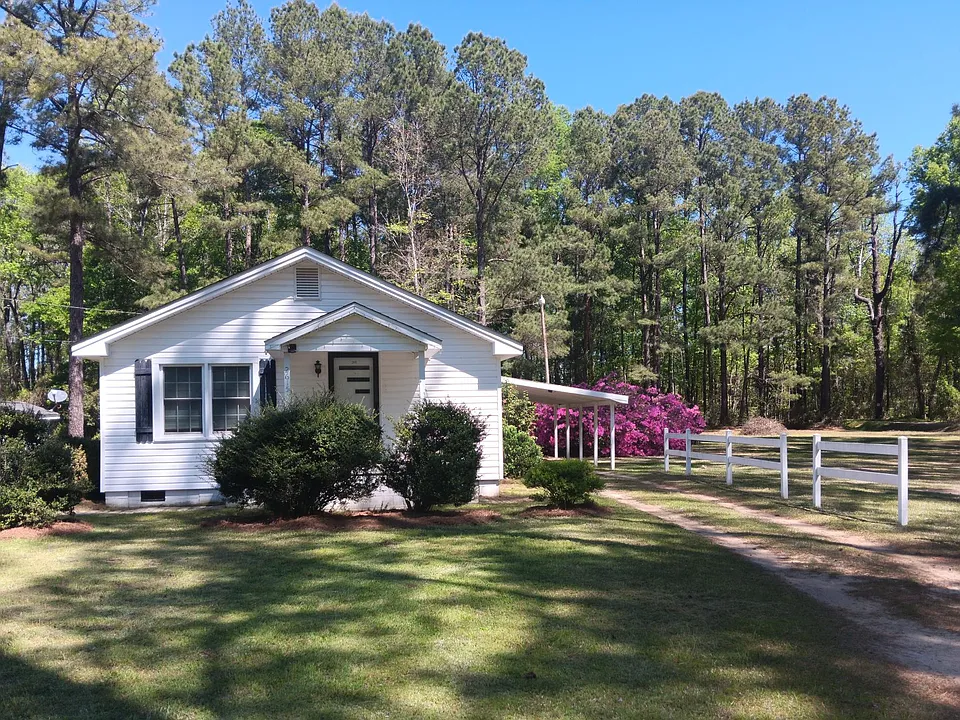 2615 E Effingham Hwy