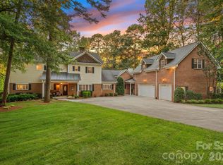 385 Sundown Rd, Mooresville, NC 28117