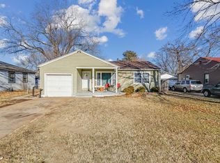 846 Big Bend Rd, Wichita, KS 67218