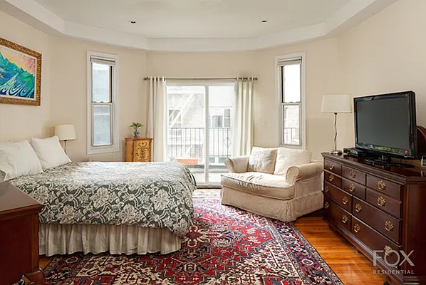 Rented by Fox Residential Group | media 8