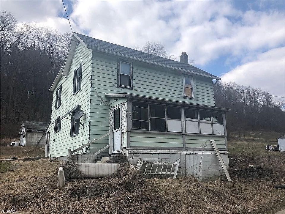 1st image of 186 School St SE