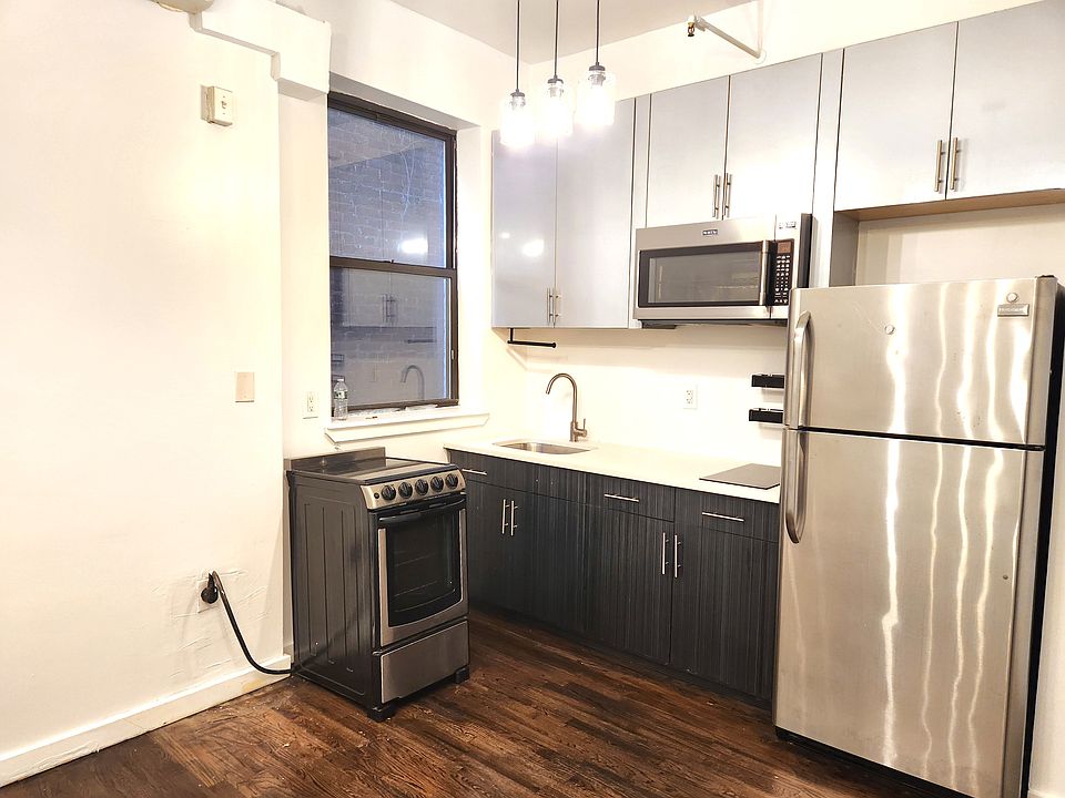 1st image of 74 Eldert St #10
