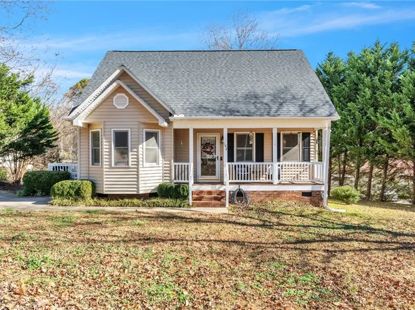 102 Cone Dr, Liberty, SC 29657