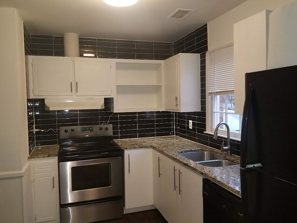 1st image of 6813 Woodfield Dr
