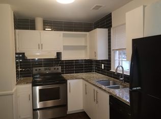 6813 Woodfield Dr, Charlotte, NC 28215