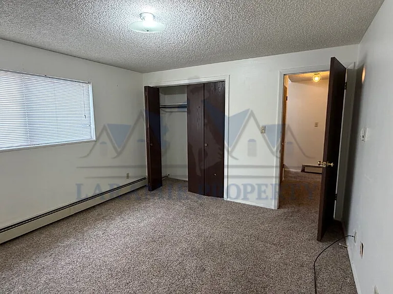 710 Downey St #18 — Photo 16