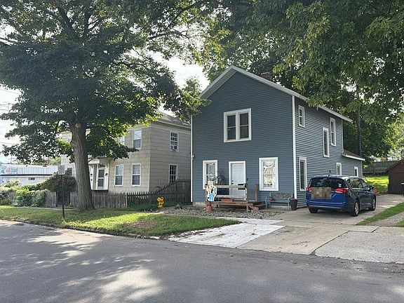 2nd image of 205 Main St
