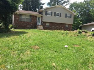 6888 Stephens Dr, Rex, GA 30273