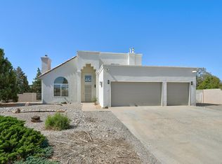 240 Nicklaus Dr SE, Rio Rancho, NM 87124