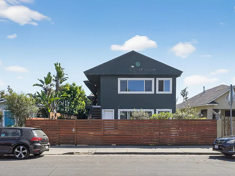652 Vernon Ave #2 — Photo 2