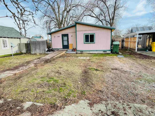 632 NW 2nd St, Ontario, OR 97914