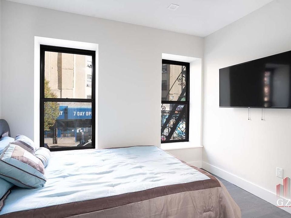 1st image of 2033 1st Ave #2D