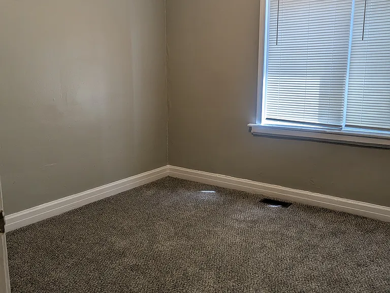 3825 Waverly St #1 — Photo 13