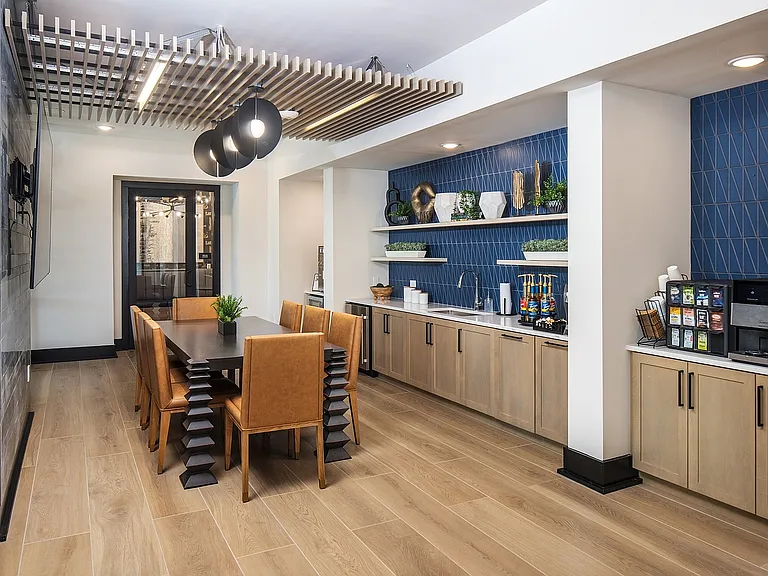 Abberly Royal Creek Apartment Homes — Photo 33