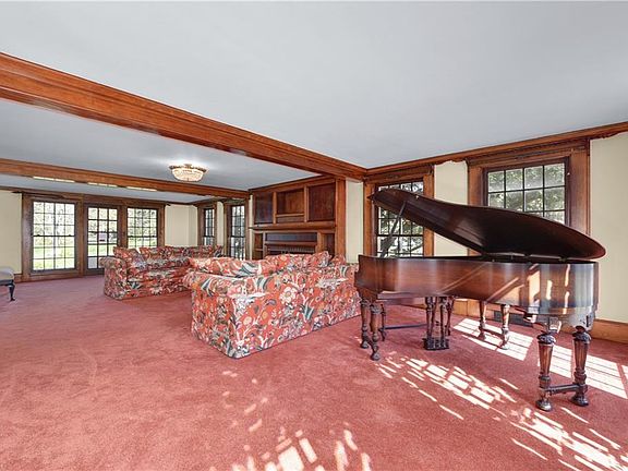 4th image of 32874 Burlwood Dr