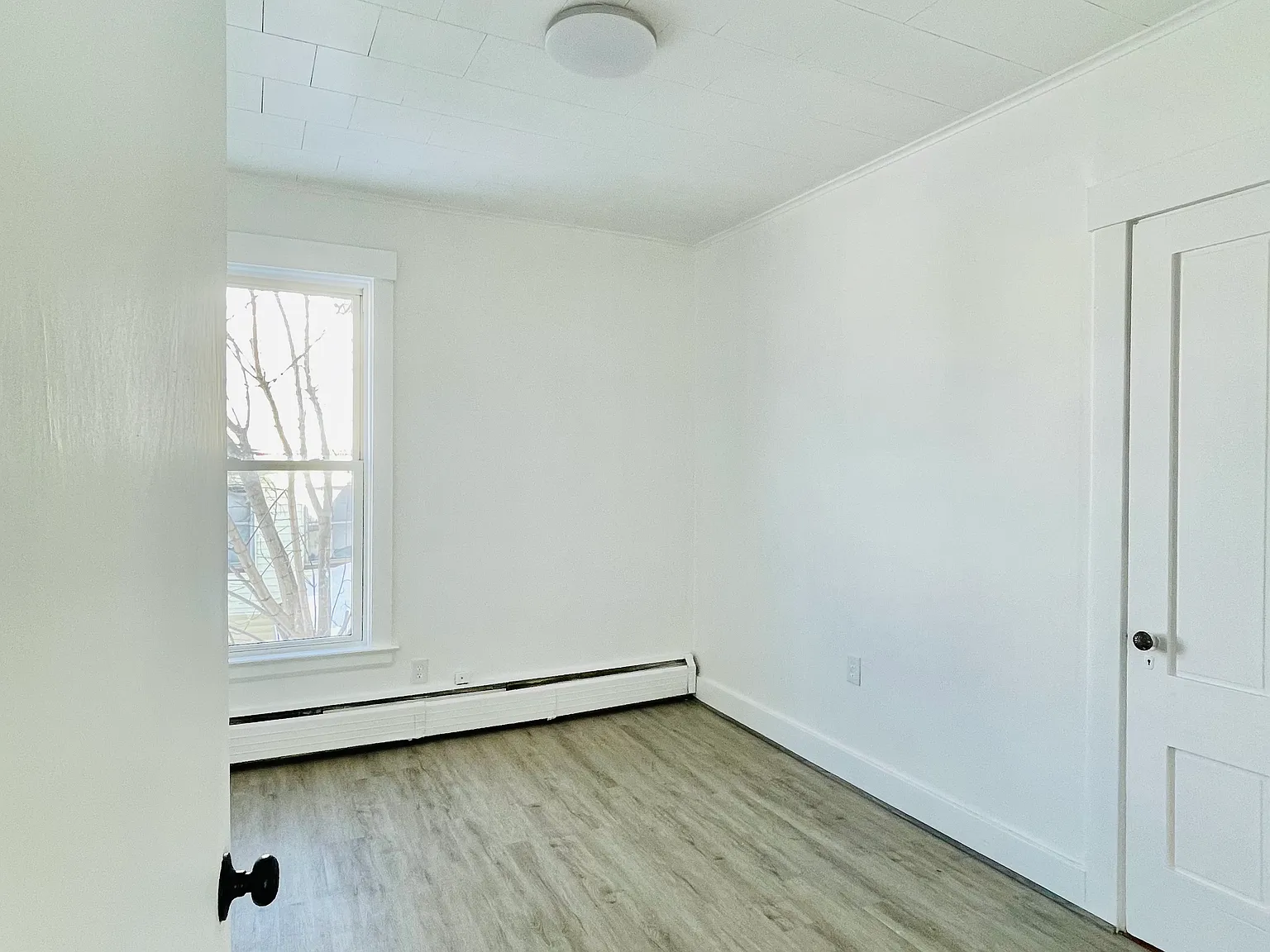 3 bed, 1200 sqft, $1,950 — Photo 3