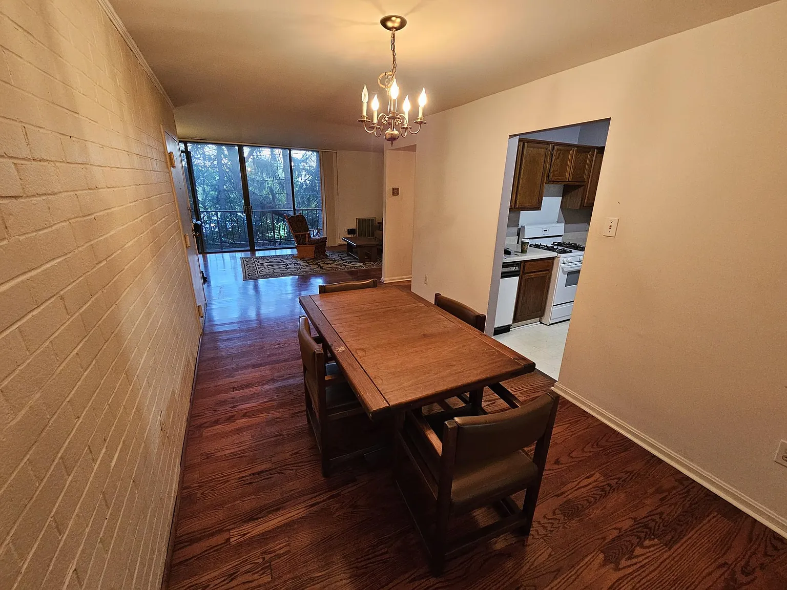 2 bed, 1110 sqft, $2,720 — Photo 4