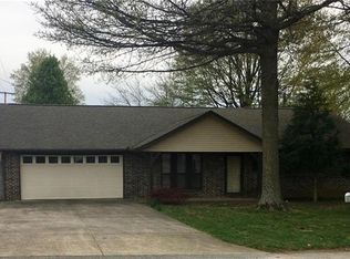 101 W Edmondson Ave, SPRINGDALE, AR 72764