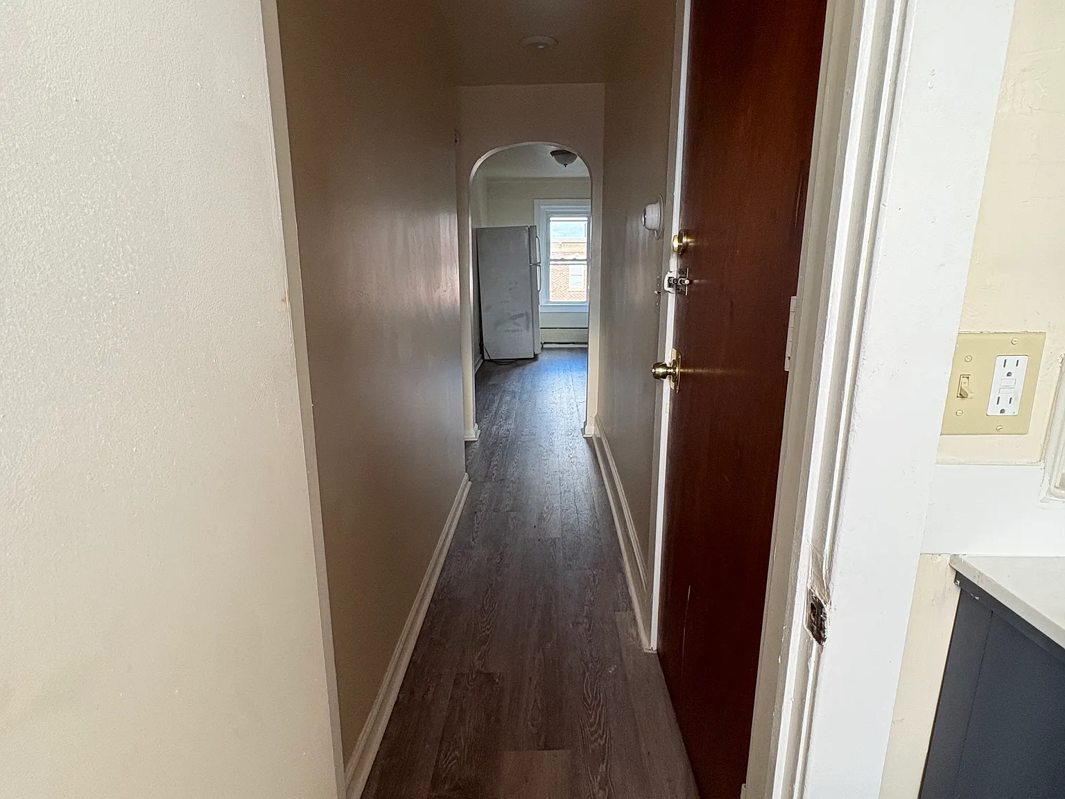 1 bed, $1,200 — Photo 1