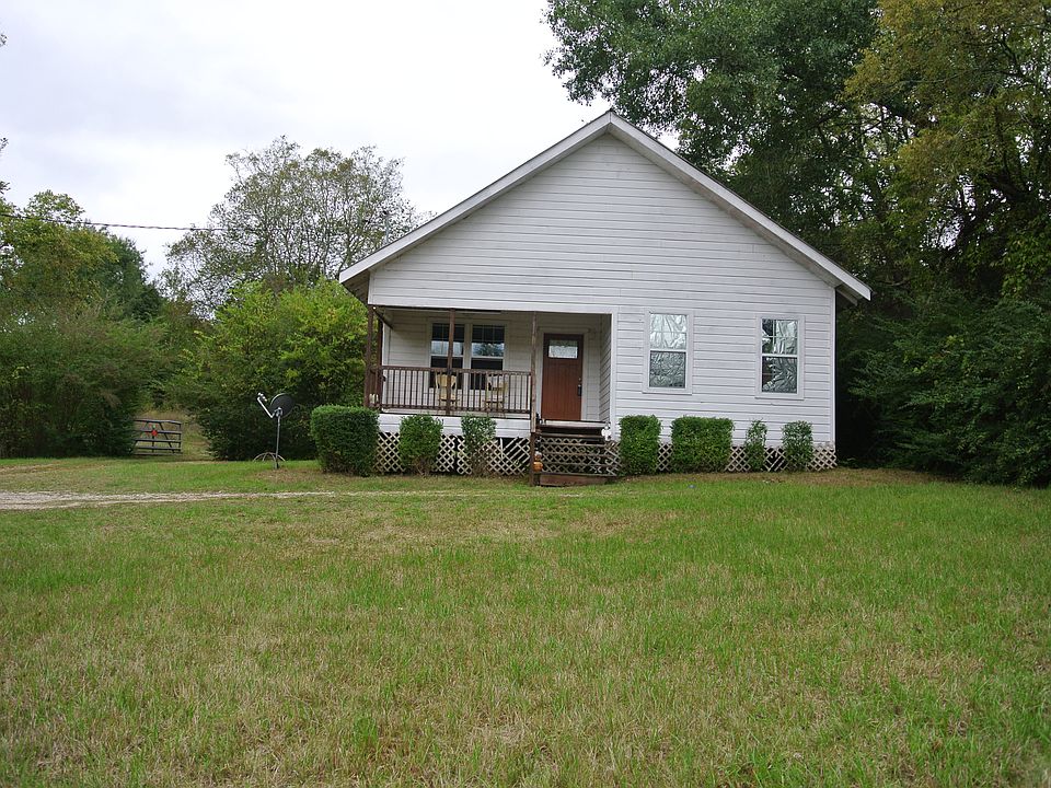 Cute house on 2.48 acres