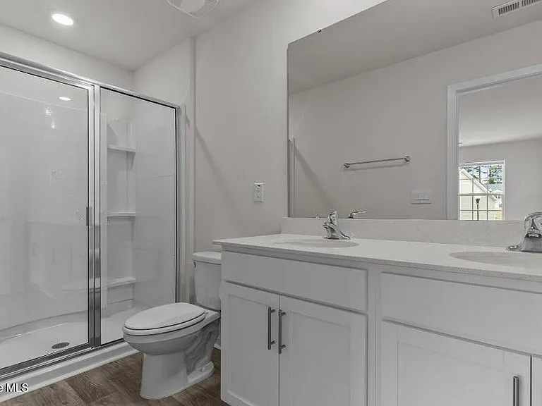 2305 Gracie Ln — Photo 15