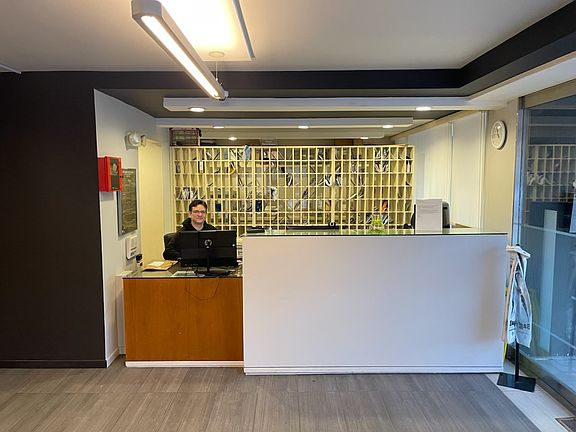 Front desk, staffed 24 hours. Announce visitors, receive deliveries & mail. 
In house maintenance staff.