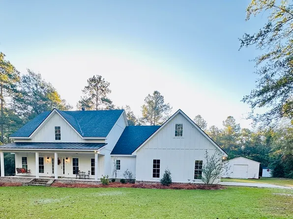 2820 Southern Manor Rd, Metter, GA 30439