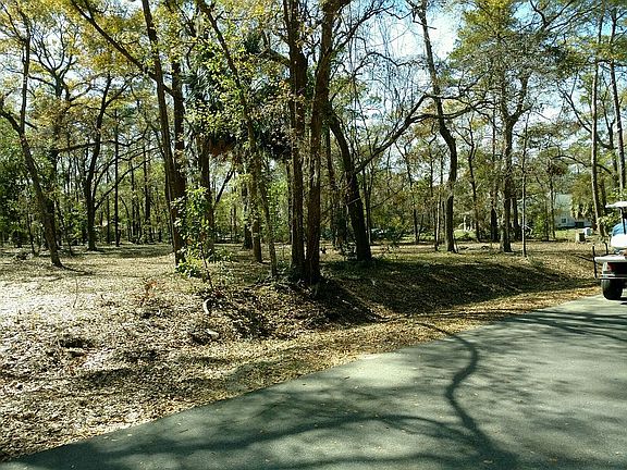 4th image of 33 Escamacu Cir