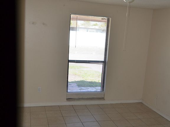 5th image of 8516 Catalina Dr