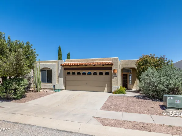 10401 E Thunderbolt Dr, Tucson, AZ 85748