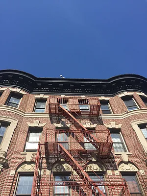 Rented by Elite NY Holdings | media 14