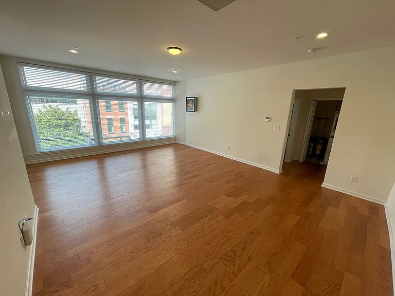 99 Pine Street — Photo 13