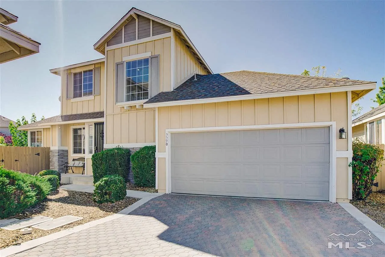 3590 Herons Cir photo 1