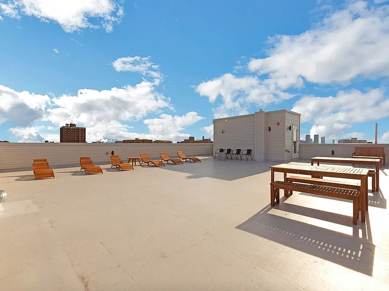 Stunning New Luxury Apartments at The Vienna — Photo 10