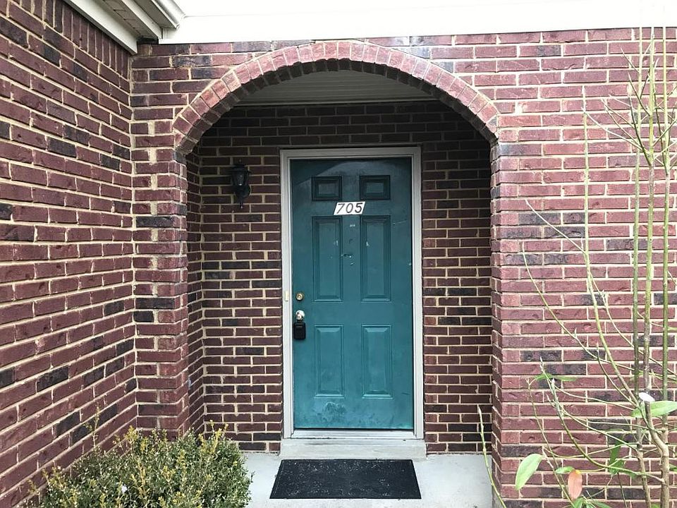 2nd image of 705 Sherard Cir