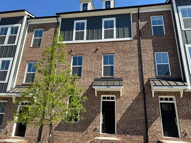 7044 Westrow Ave — Photo 1