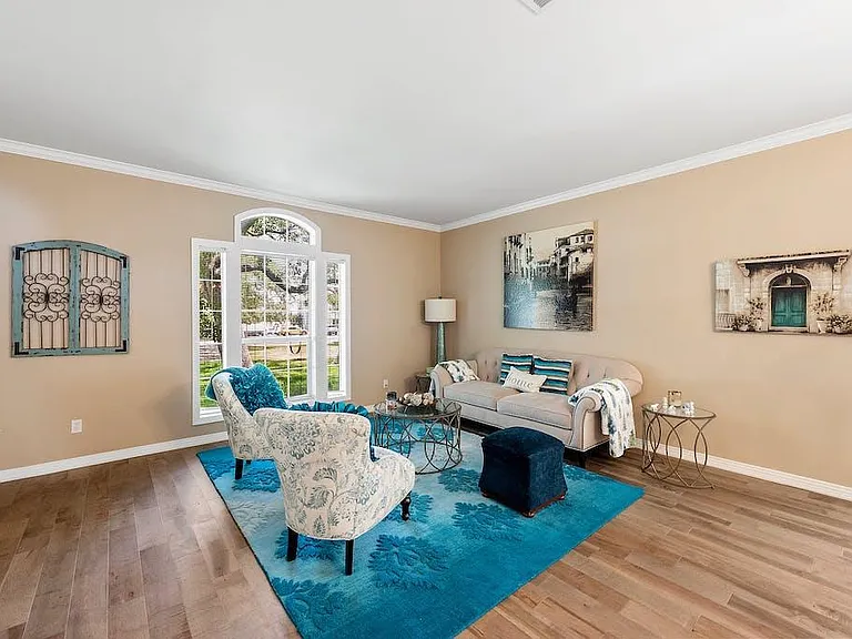 1207 Lakeway Dr — Photo 15