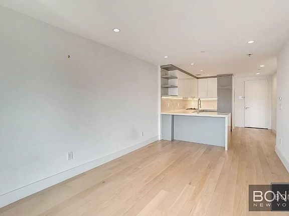 2nd image of 1107 Welling Ct #4C