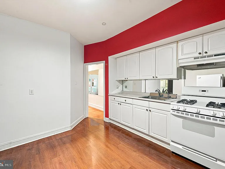 1 W Athens Ave #1/2-C — Photo 17