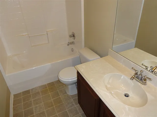 741 Fairview Ave — Photo 11