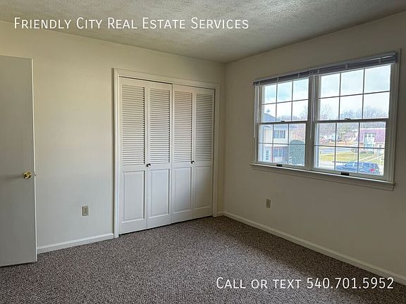 3rd image of 1390D Central Ave